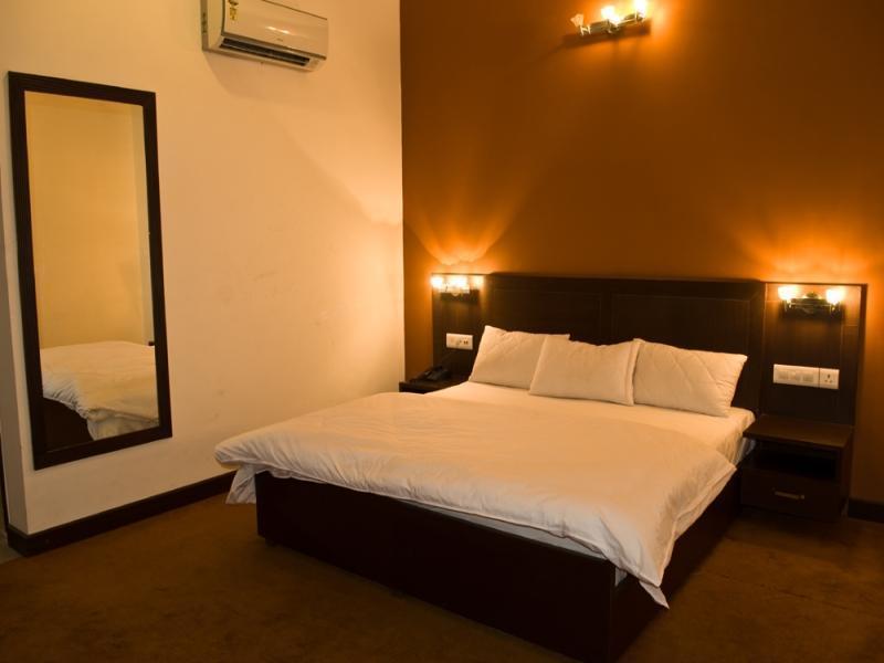 Click Hotel Kohinoor, Ludhiana Luaran gambar