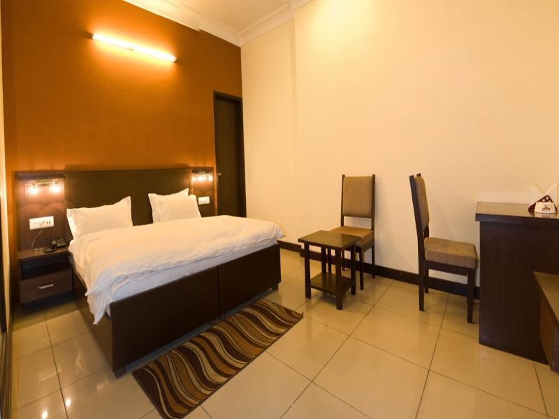 Click Hotel Kohinoor, Ludhiana Luaran gambar