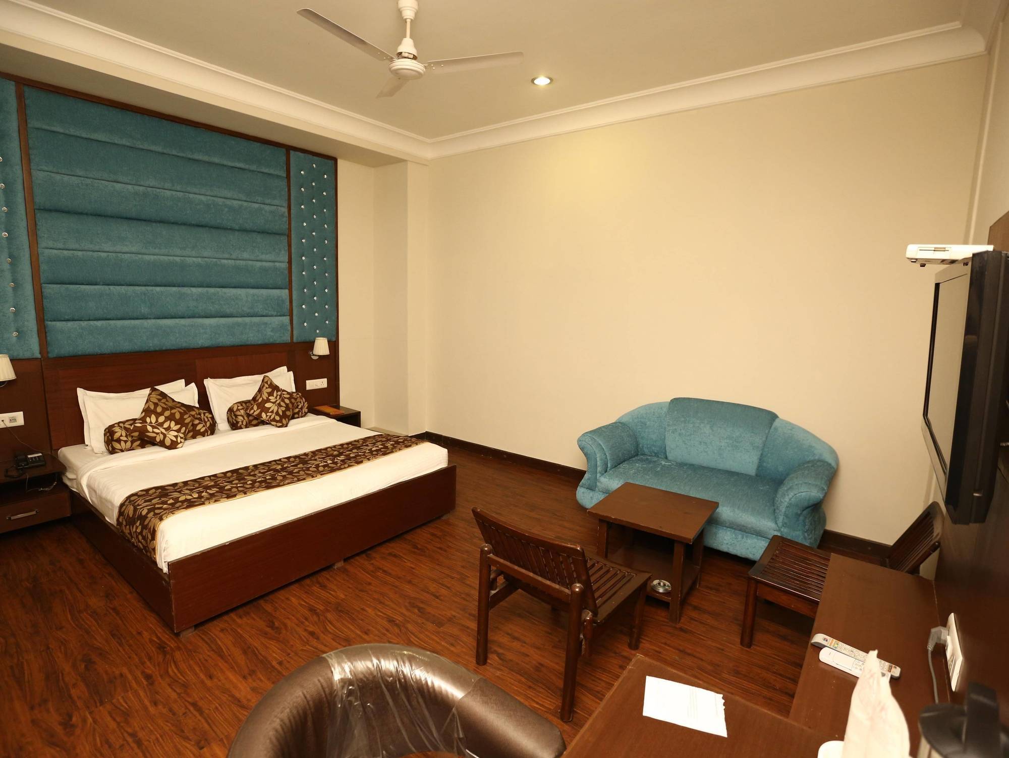 Click Hotel Kohinoor, Ludhiana Luaran gambar
